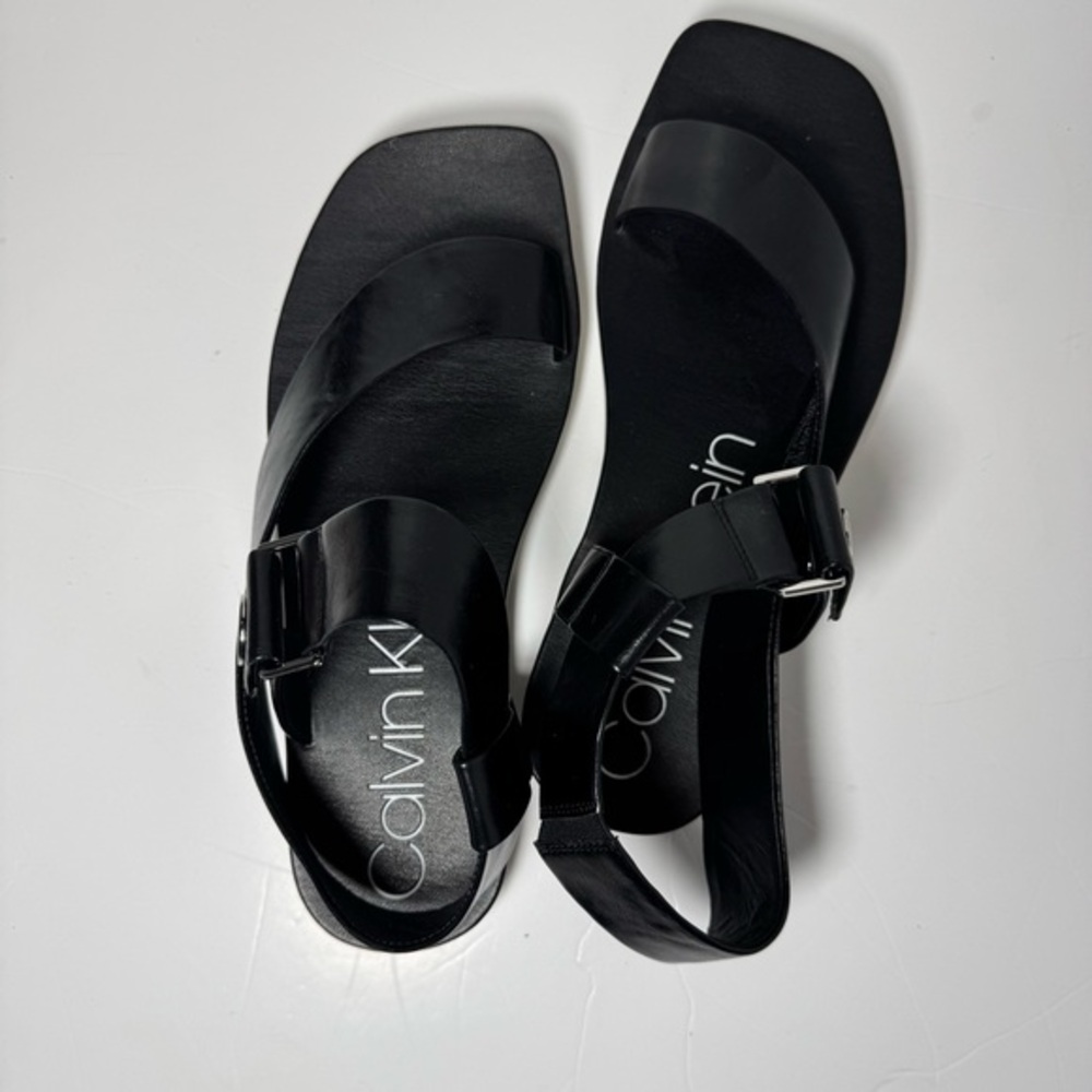 Calvin Klein Sandals Women 10‎ Rikki Flat Black Adjustable Snap Minimalist